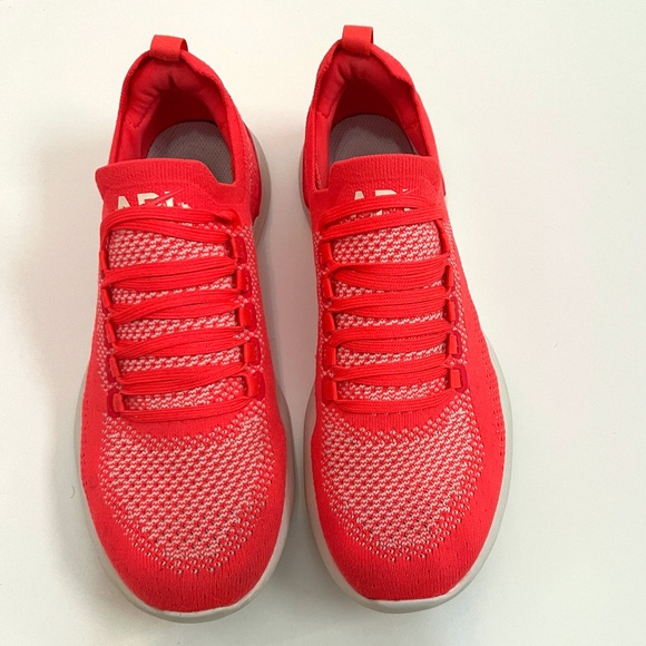 Gently Used APL Women's Techloom Breeze Running Shoes, Size 8 - Picture 5 of 16